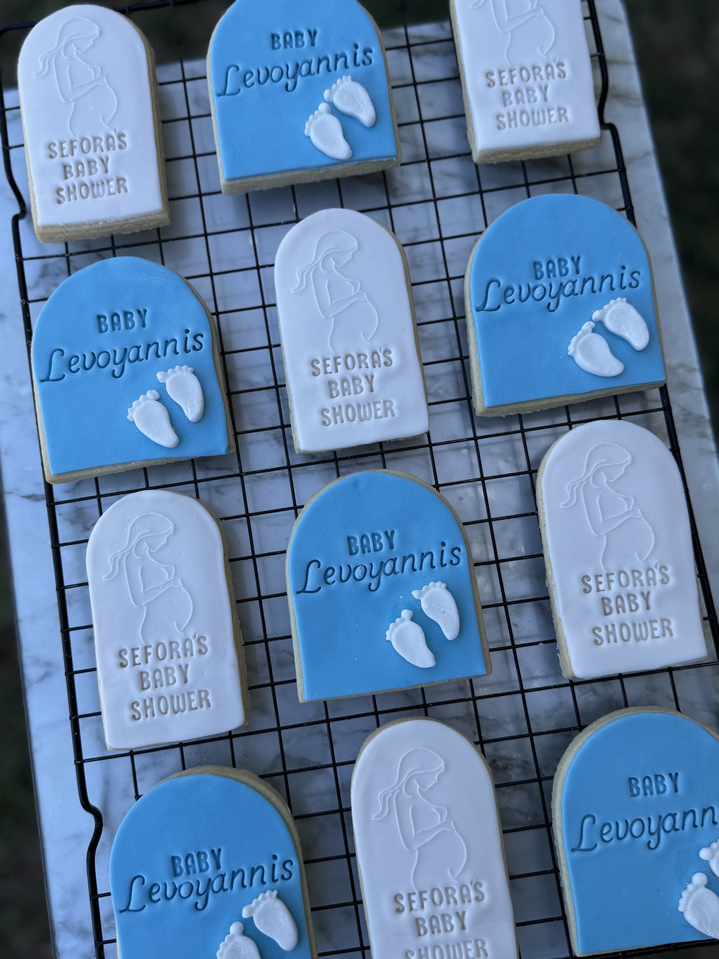 Pregnant Woman Outline Arch Cookie