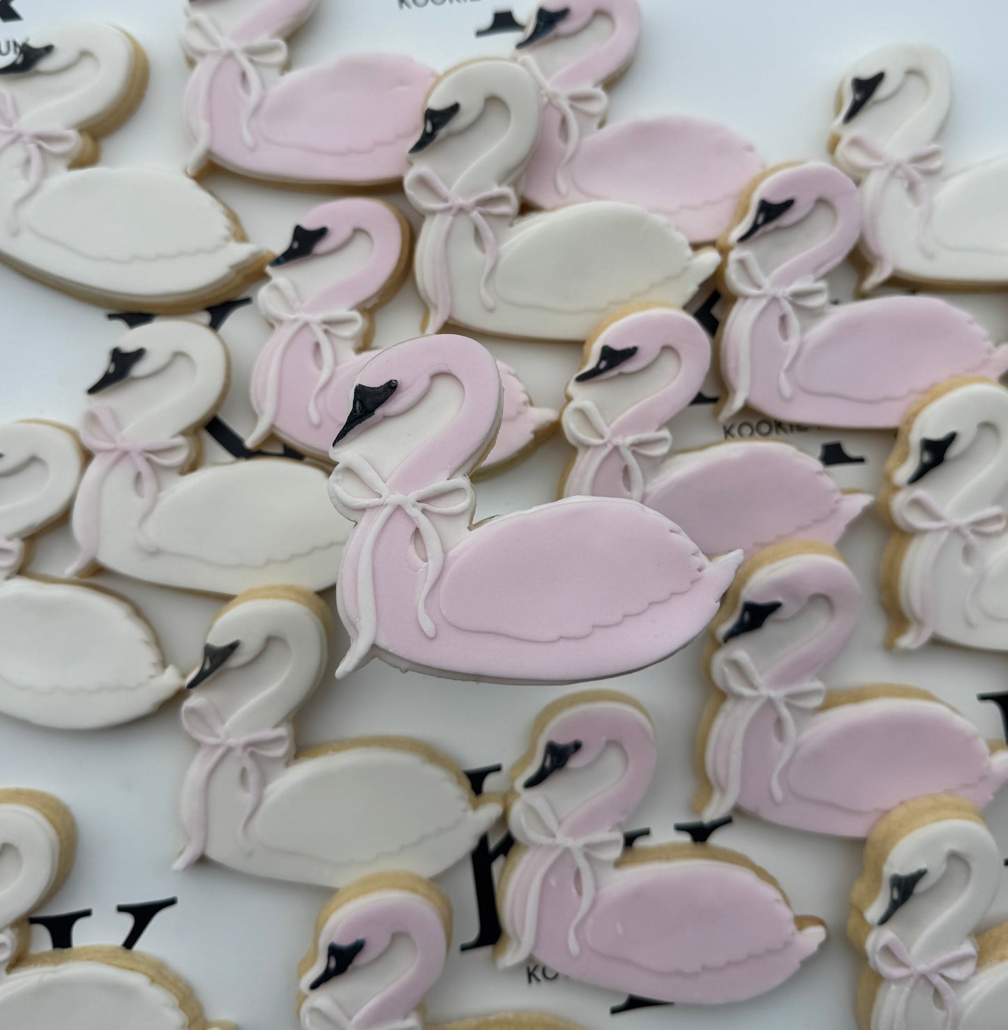 Swan Cookie