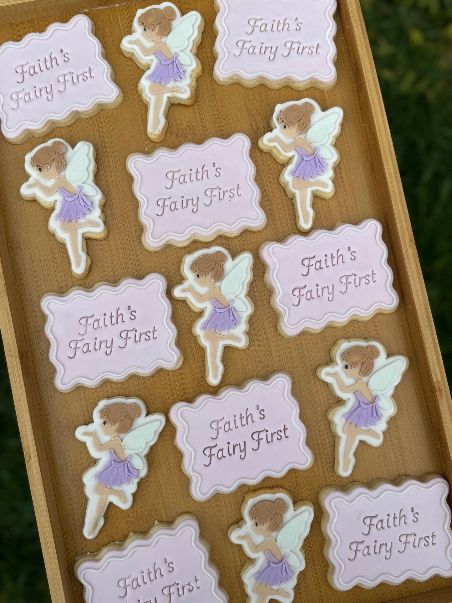 Wavy Rectangle Raised Border Cookie