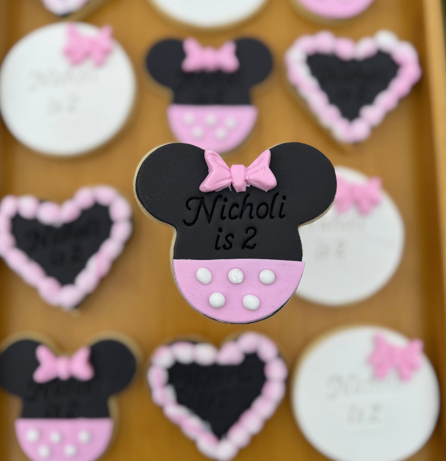 Minnie Mouse Suit Cookie