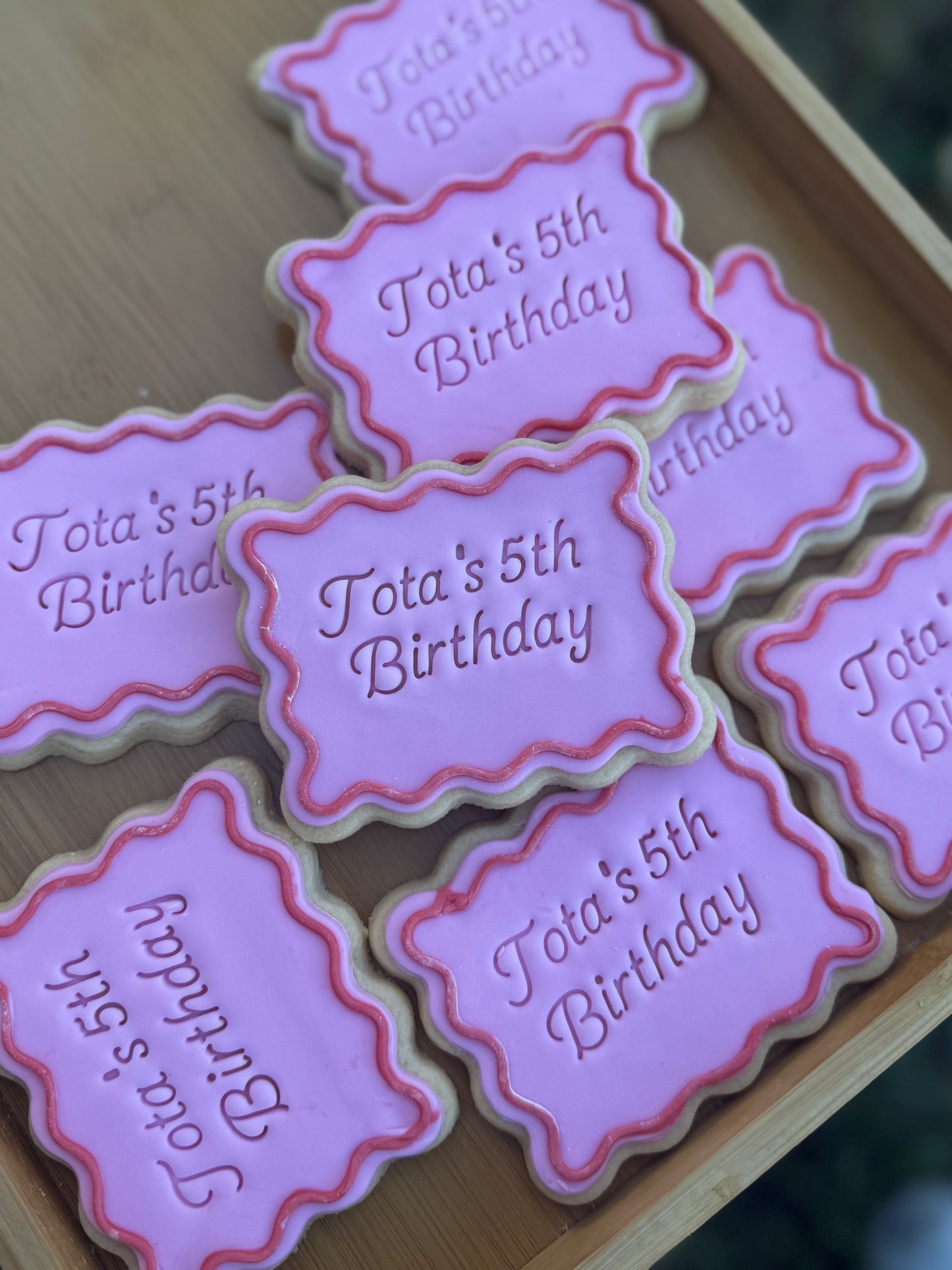 Wavy Rectangle Raised Border Cookie