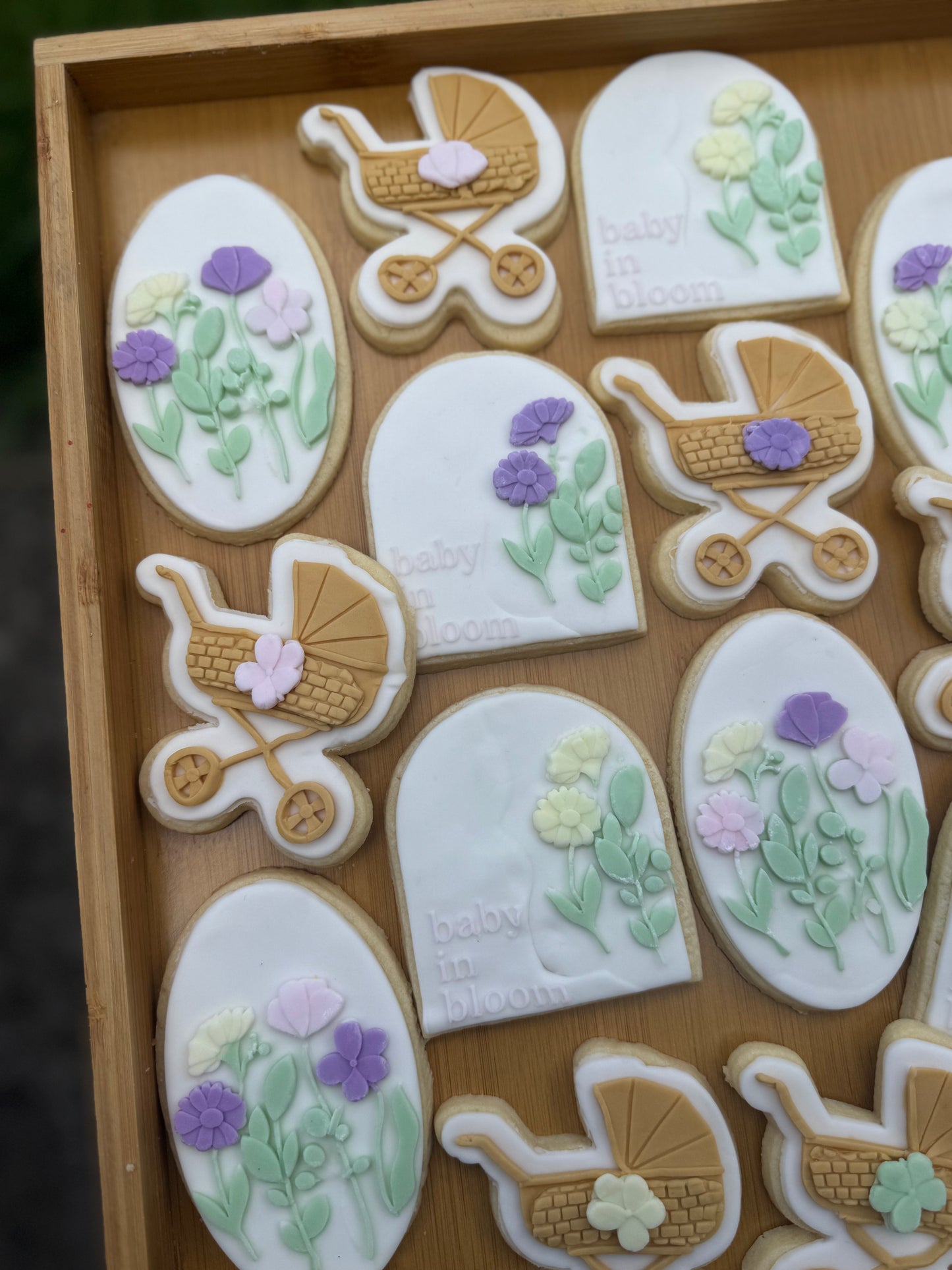 Baby In Bloom Cookie