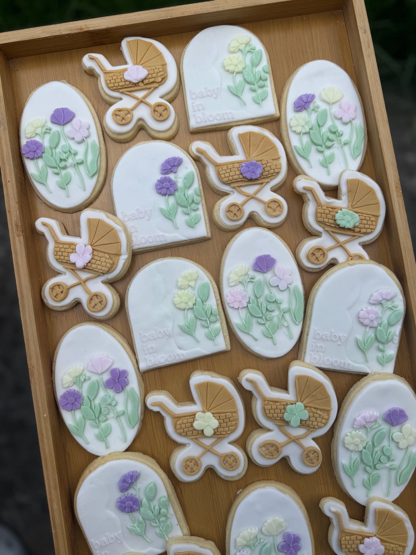 Baby In Bloom Cookie