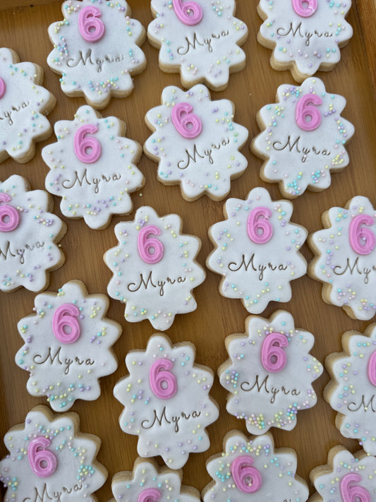 Wavy Oval Cookie