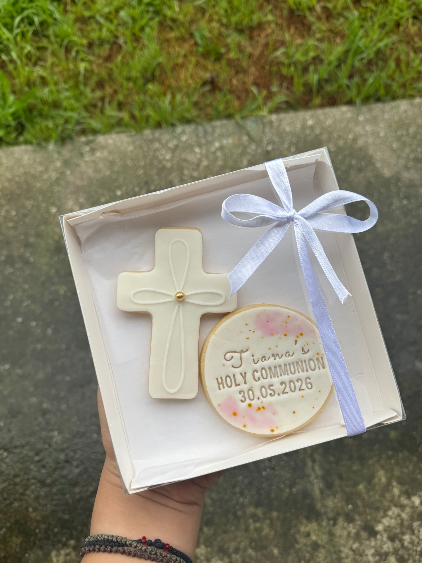 Round & Cross Cookie Box