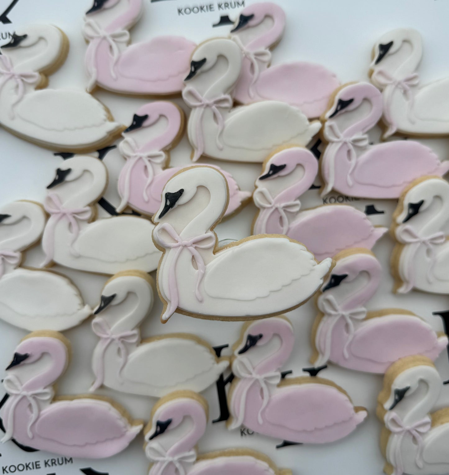 Swan Cookie